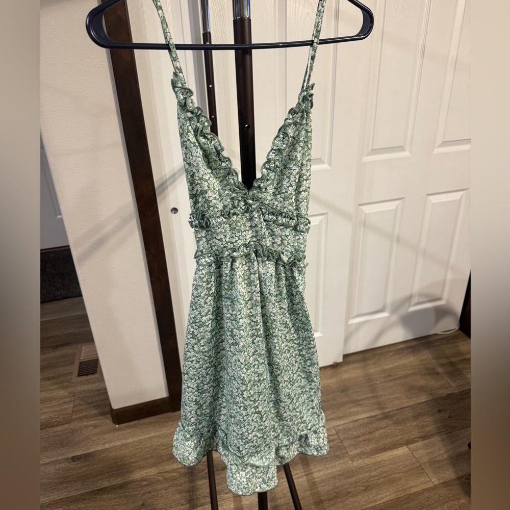 SHEIN Green Floral Ruffle Mini Dress with Crossing Straps in the Back